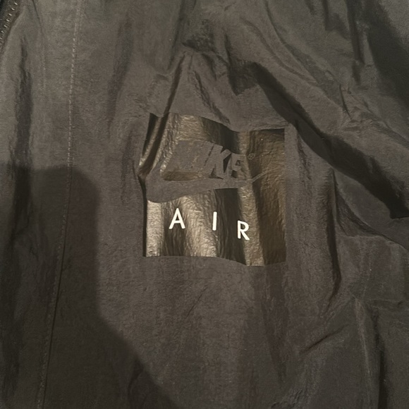 Nike Air Windbreaker Jacket - Picture 5 of 7